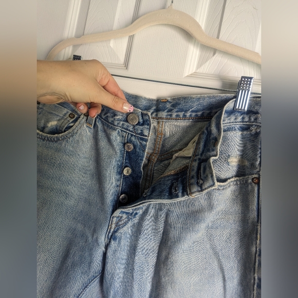 Levi's distressed 501 raw hem - Picture 4 of 6